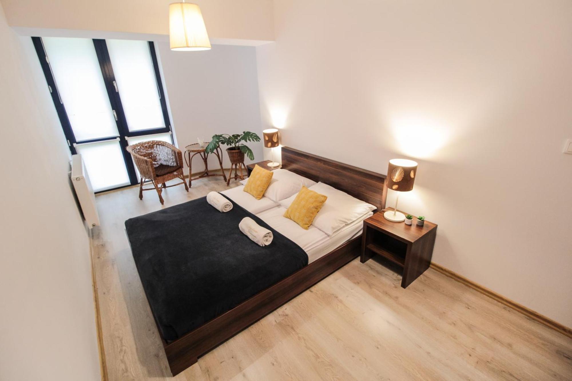 Aparthotel City Center Apartments Криница-Здруй Екстериор снимка