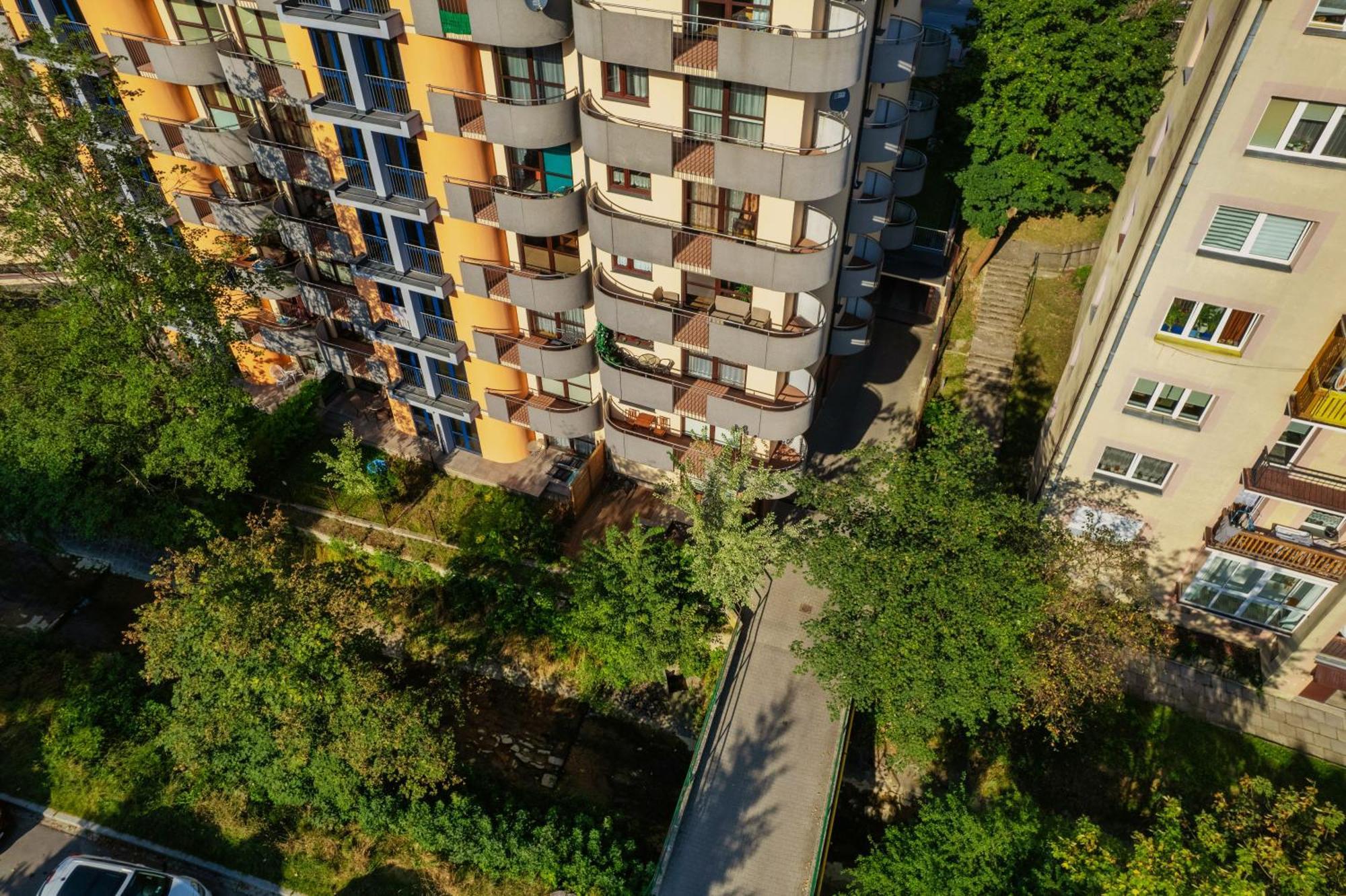 Aparthotel City Center Apartments Криница-Здруй Екстериор снимка