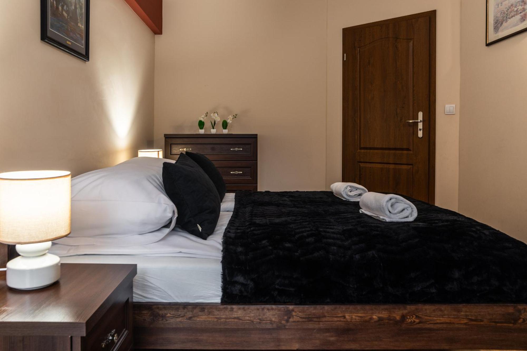 Aparthotel City Center Apartments Криница-Здруй Екстериор снимка